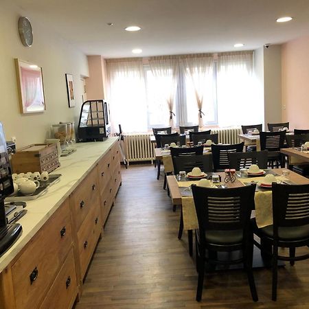 Hotel Le Commerce Modane Luaran gambar